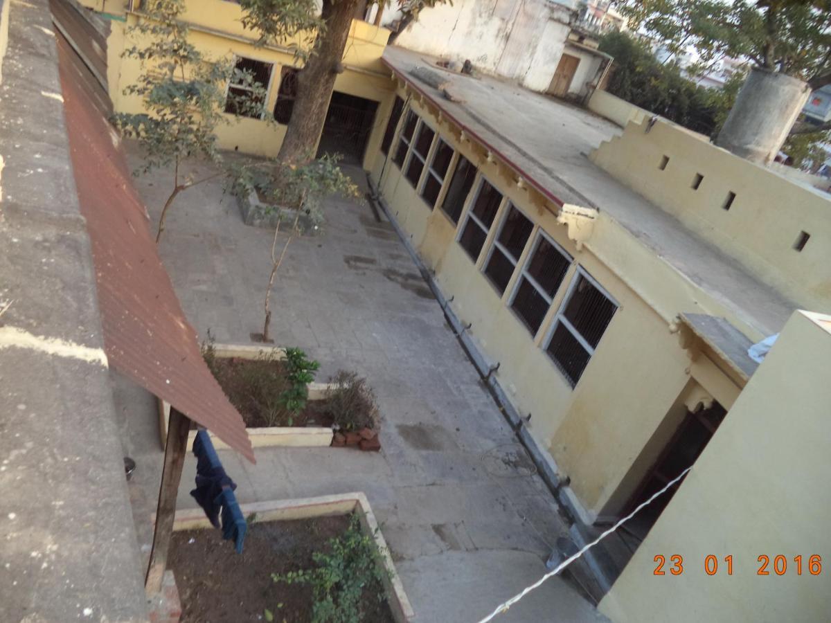 Shri Swami Sheetal Das Aashram Dharmshala Varanasi Exterior photo