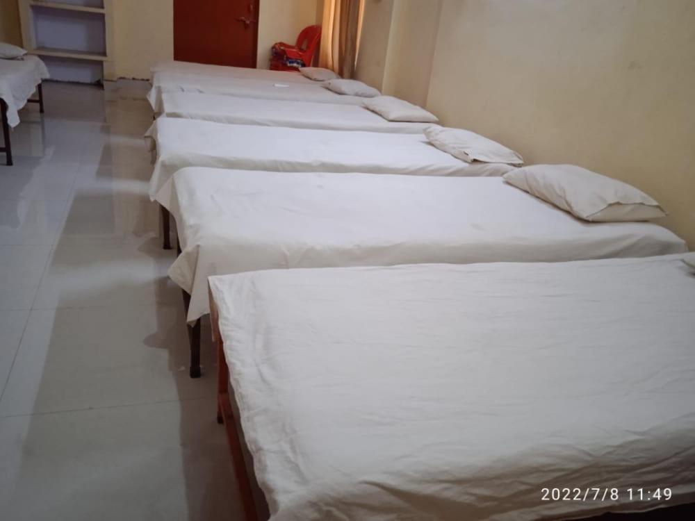 Shri Swami Sheetal Das Aashram Dharmshala Varanasi Exterior photo